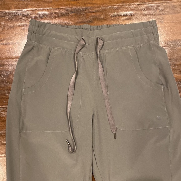 Apana Taupe Lightweight Joggers Size Small - Picture 2 of 7